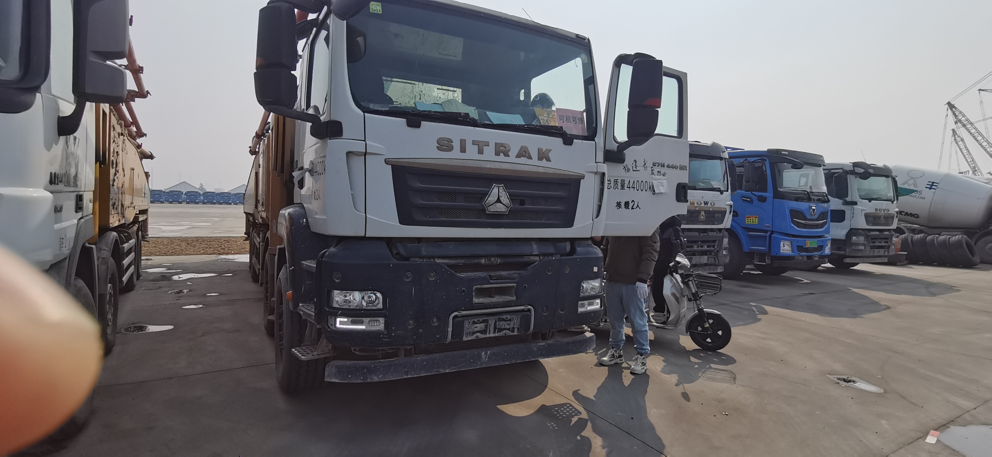 徐工HB62V泵车