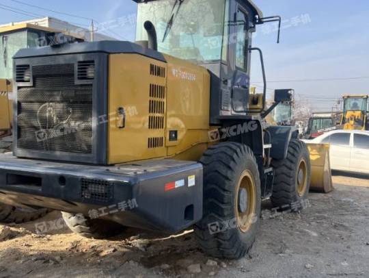 徐工LW300KV轮式装载机