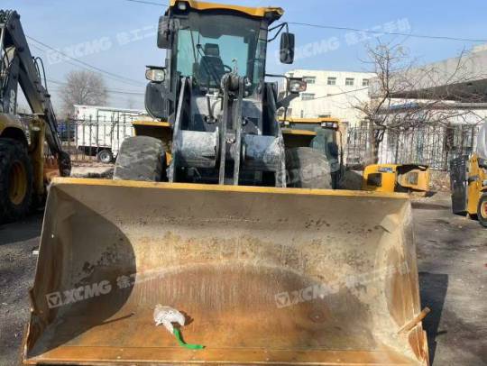 徐工LW330FV輪式裝載機