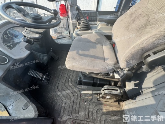 徐工XC958轮式装载机