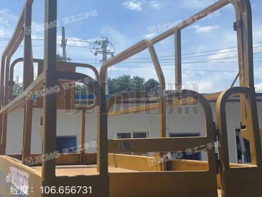 徐工GTJZ1212剪叉式高空作业平台