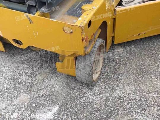 徐工GTJZ1212剪叉式高空作业平台