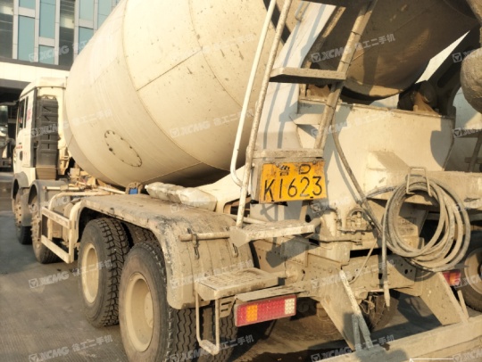 徐工G4806E搅拌车