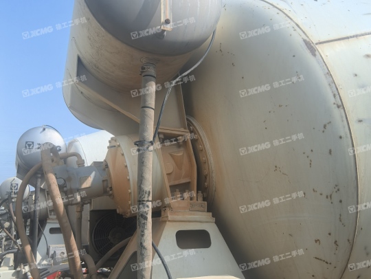 徐工G4806E搅拌车