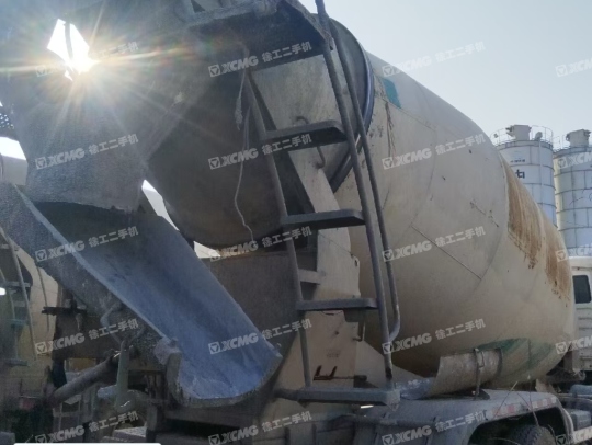 徐工G4806E攪拌車