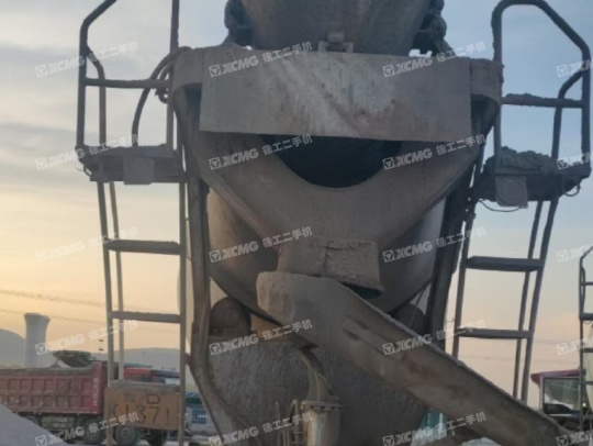 徐工G4806E攪拌車