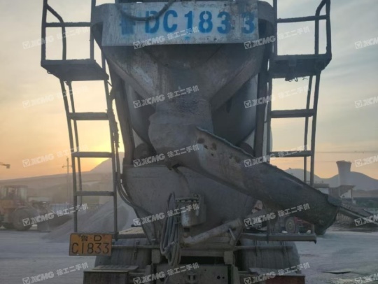 徐工G4806E攪拌車