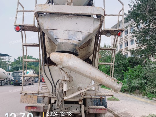 徐工G4806D攪拌車