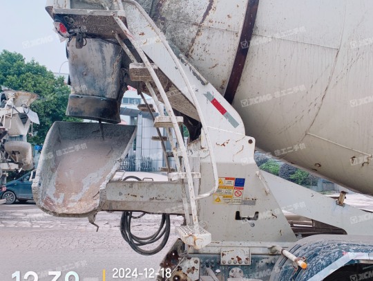 徐工G4806D攪拌車