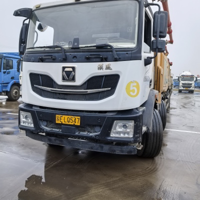 徐工HB62V泵车
