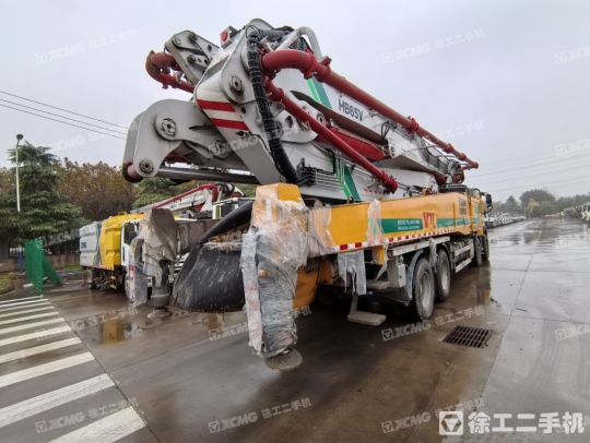 徐工HB65V泵車