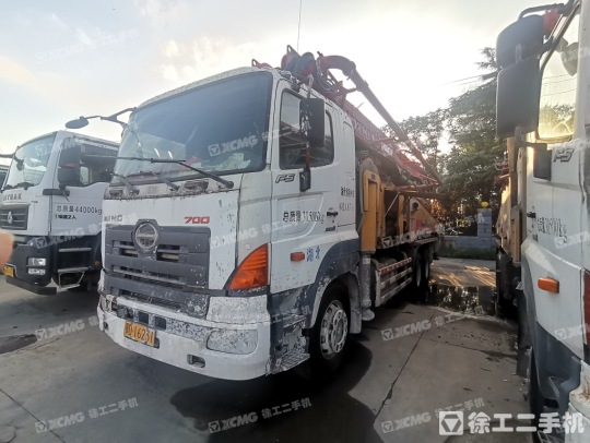 徐工HB48K泵車