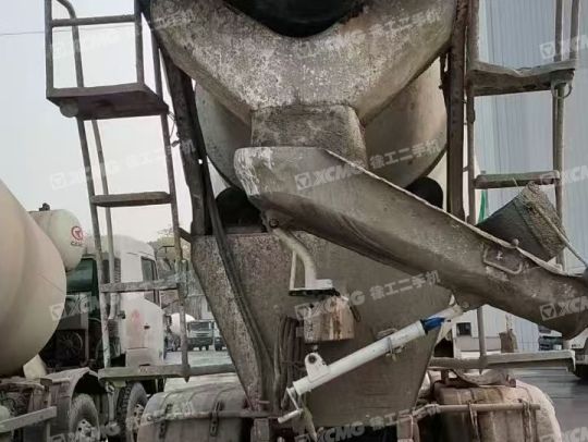 徐工G4804B攪拌車(chē)