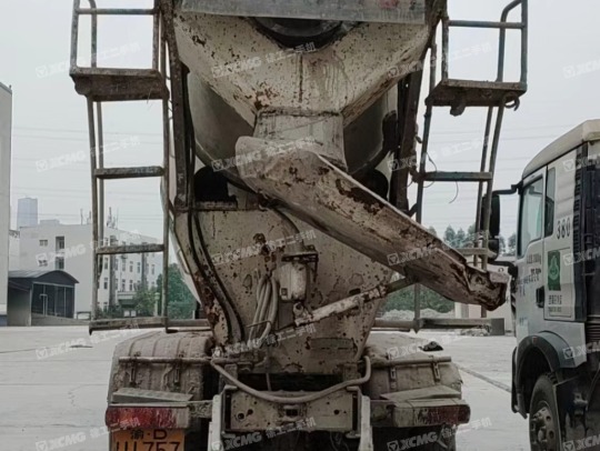 徐工G4804B攪拌車