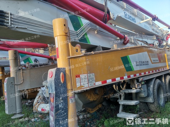 徐工HB58V泵車