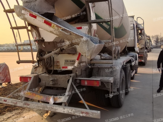 徐工G4805E攪拌車