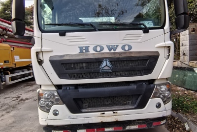 徐工HBC10018V混凝土车载泵