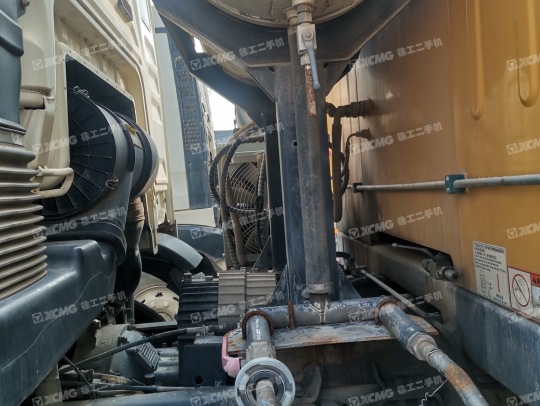 徐工HBC10018V混凝土車載泵