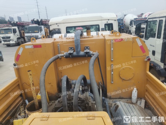 徐工HBC10018V混凝土車載泵