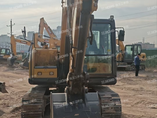 徐工XE75G履带式挖掘机