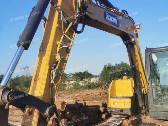 徐工XE75G履带式挖掘机