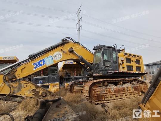 徐工XE750D履带式挖掘机