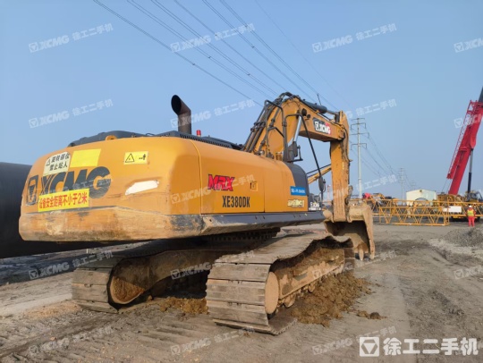 徐工XE380DK履带式挖掘机