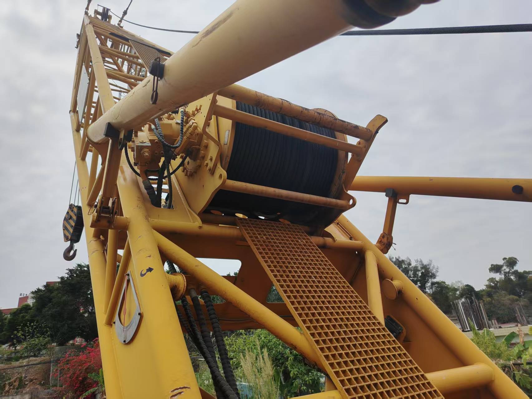 徐工XGC130-I履带式起重机