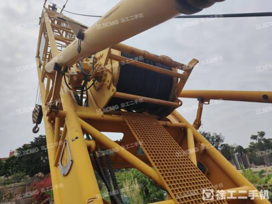 徐工XGC130-I履带式起重机