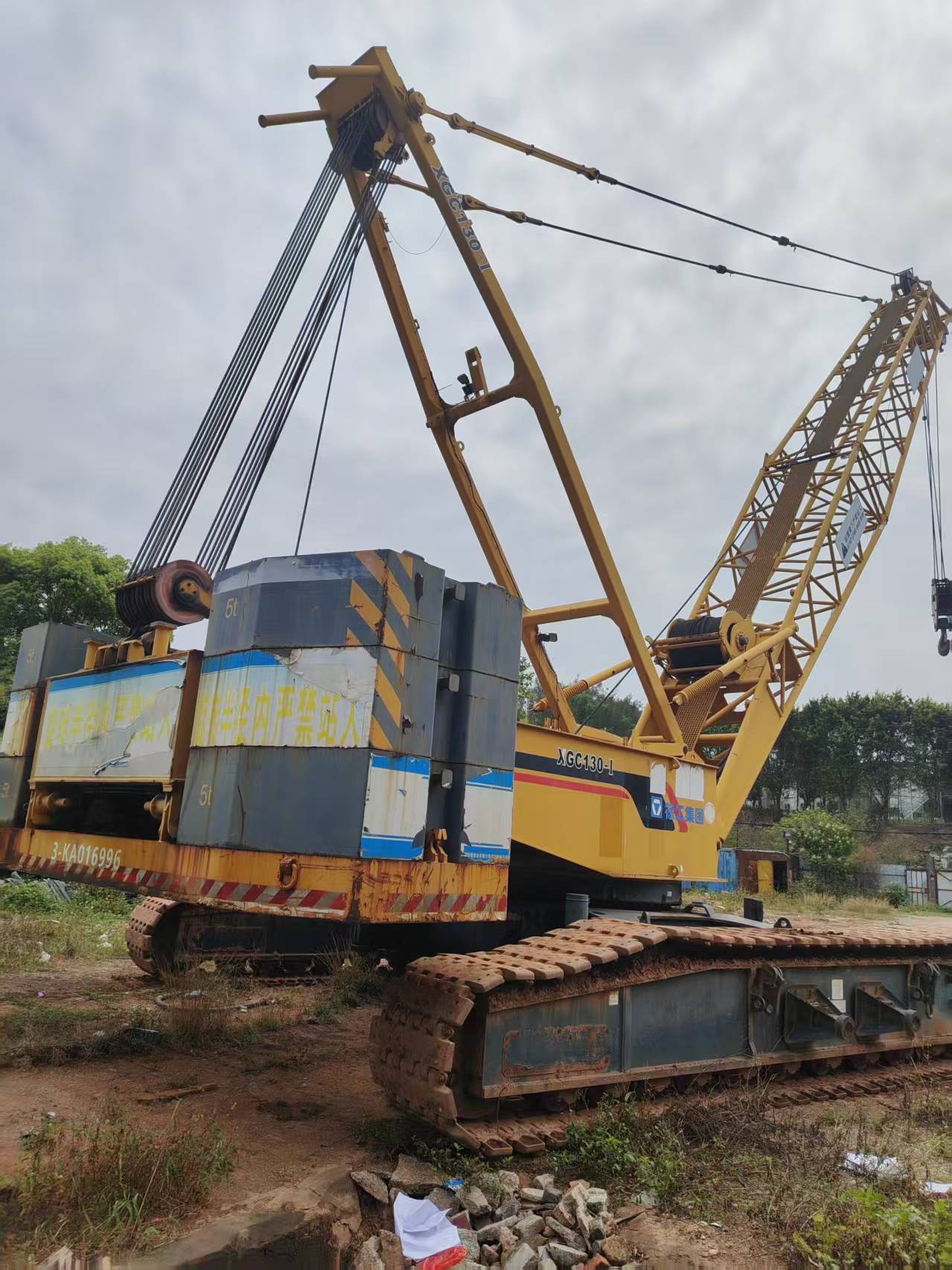 徐工XGC130-I履带式起重机