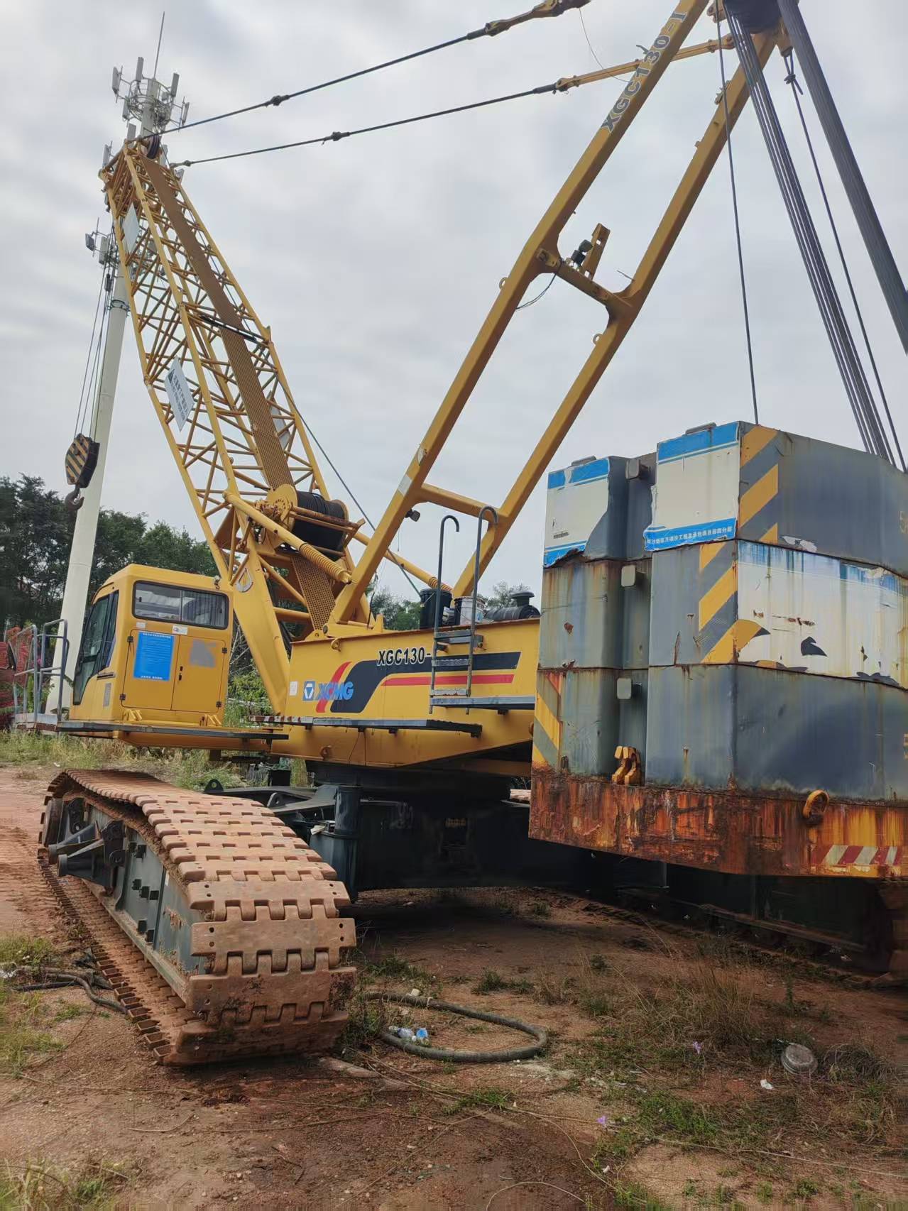 徐工XGC130-I履带式起重机