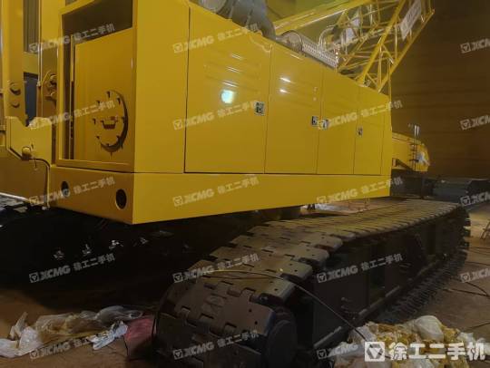 徐工XGC75履带式起重机