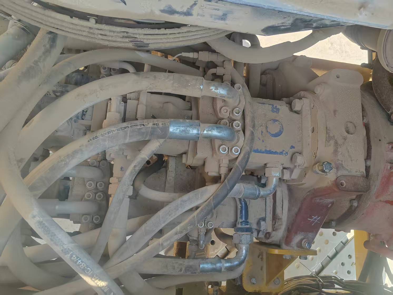 徐工XGC11000履带式起重机