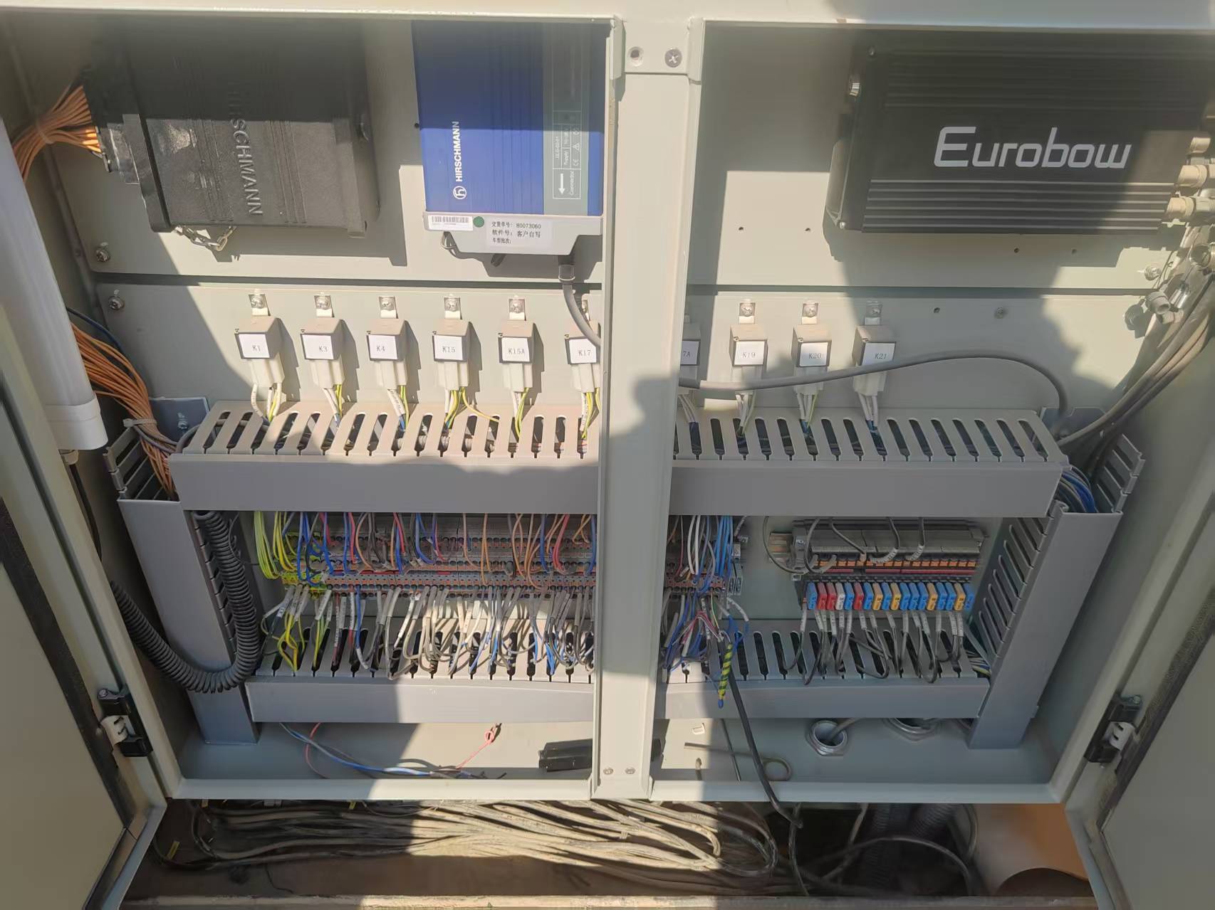 徐工XGC11000履带式起重机