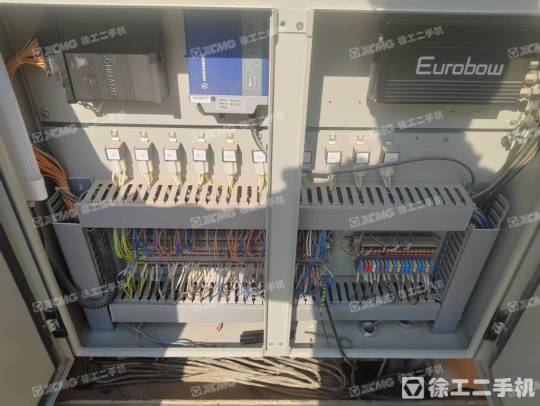 徐工XGC11000履带式起重机