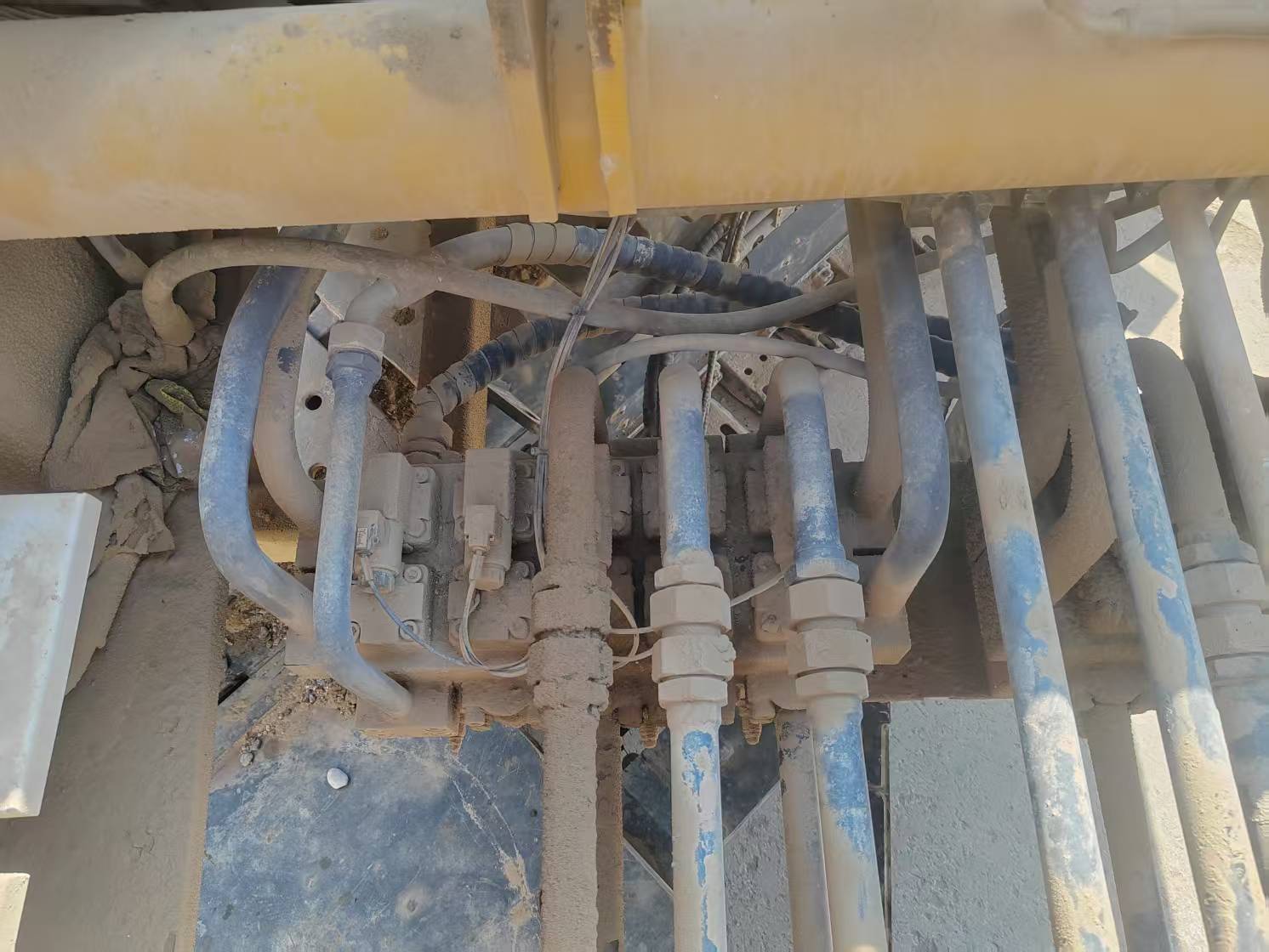 徐工XGC11000履带式起重机