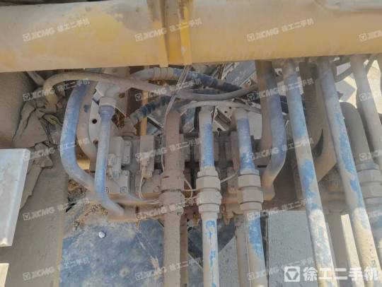 徐工XGC11000履带式起重机