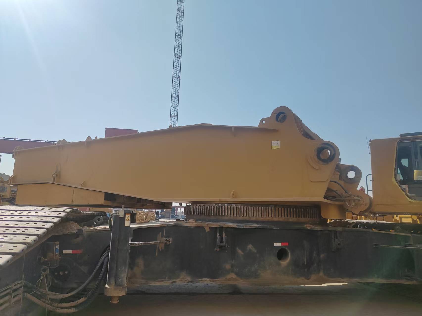 徐工XGC11000履带式起重机