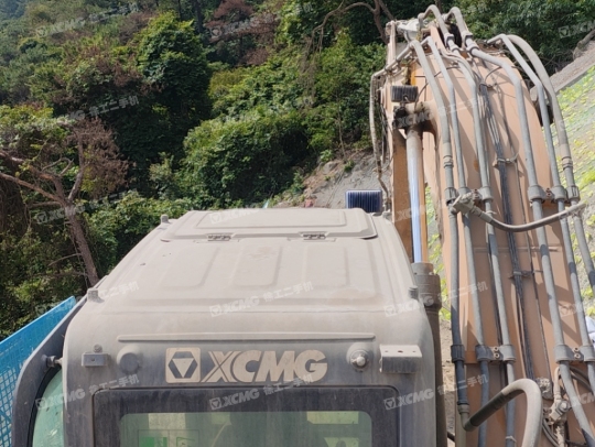 徐工XE215DA履带式挖掘机