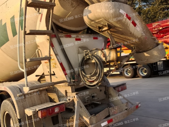 徐工G4805E攪拌車