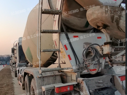 徐工G4805E攪拌車