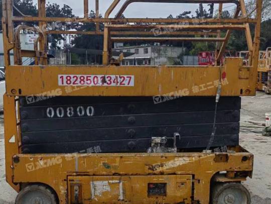 徐工GTJZ1012剪叉式高空作业平台