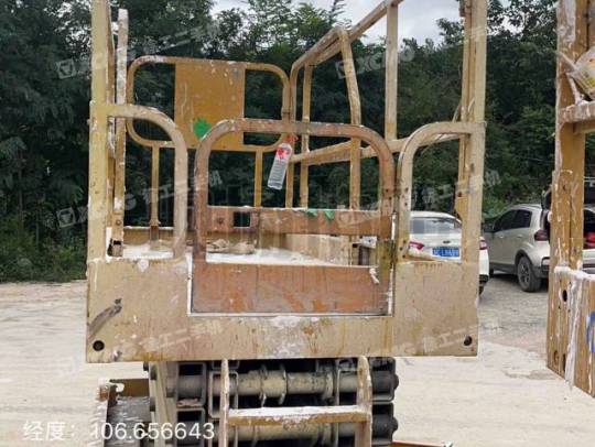 徐工GTJZ1012剪叉式高空作业平台