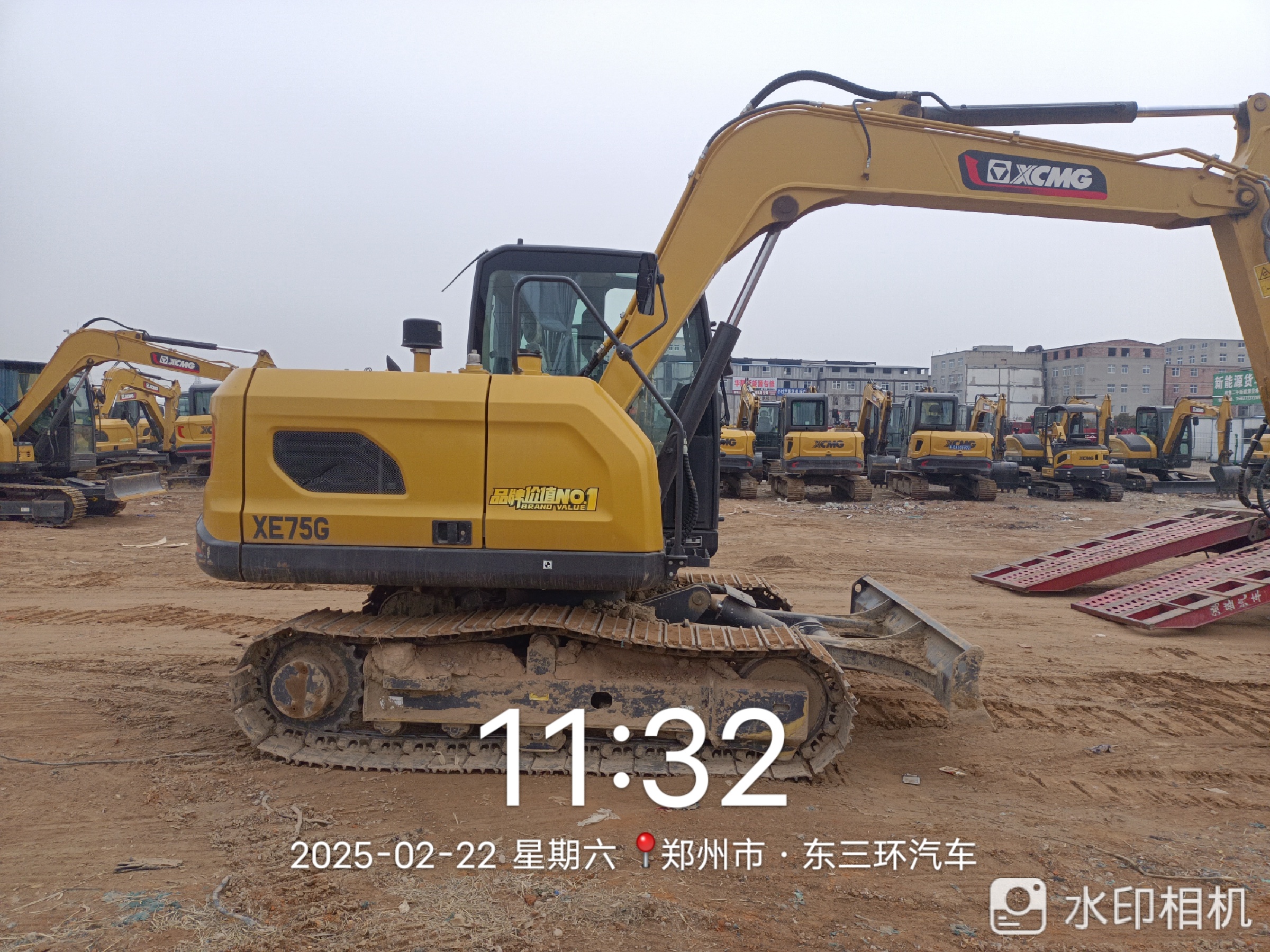 徐工XE75G履带式挖掘机