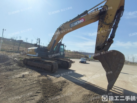 徐工XE380DK履带式挖掘机