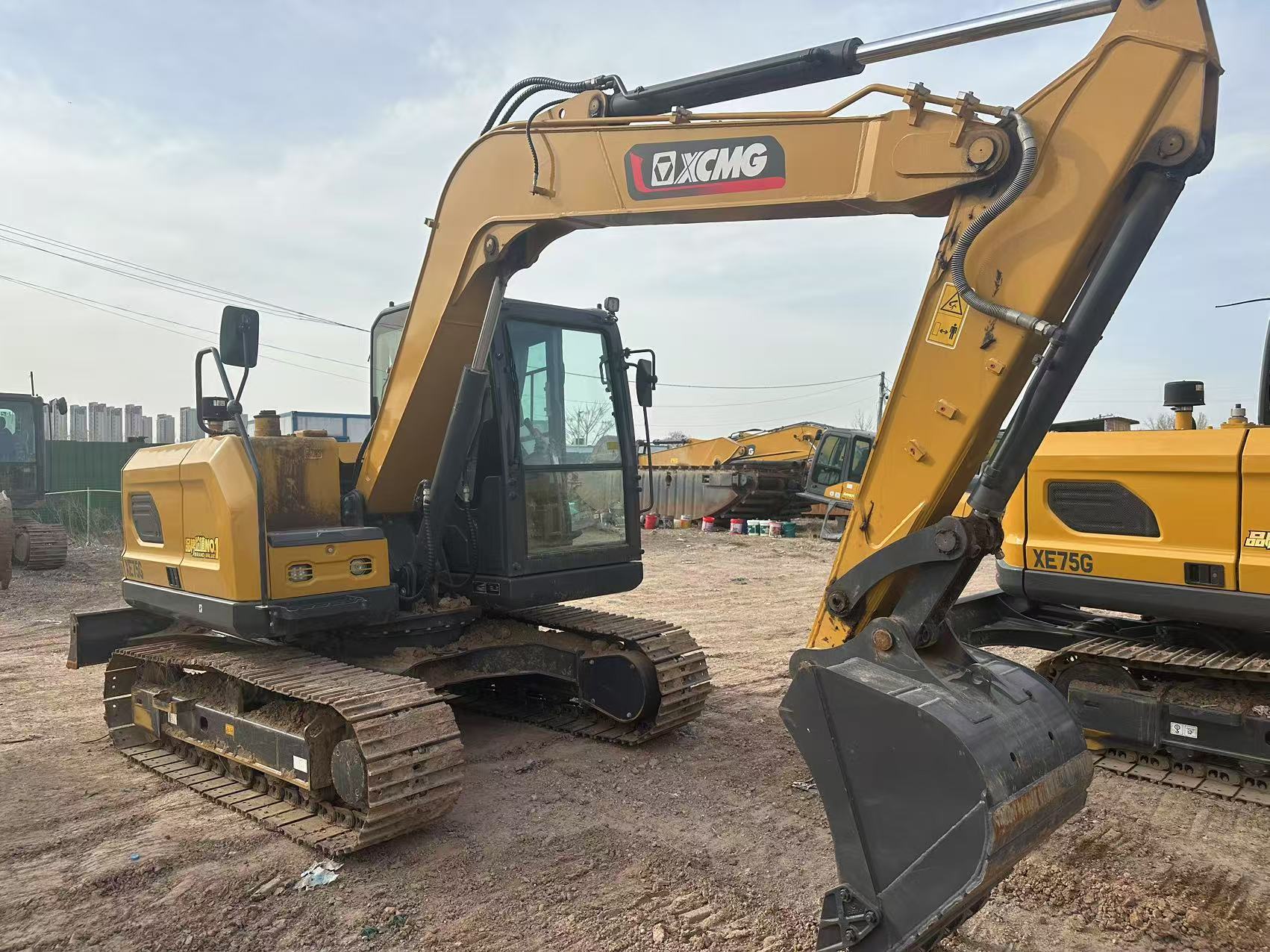 徐工XE75G履带式挖掘机