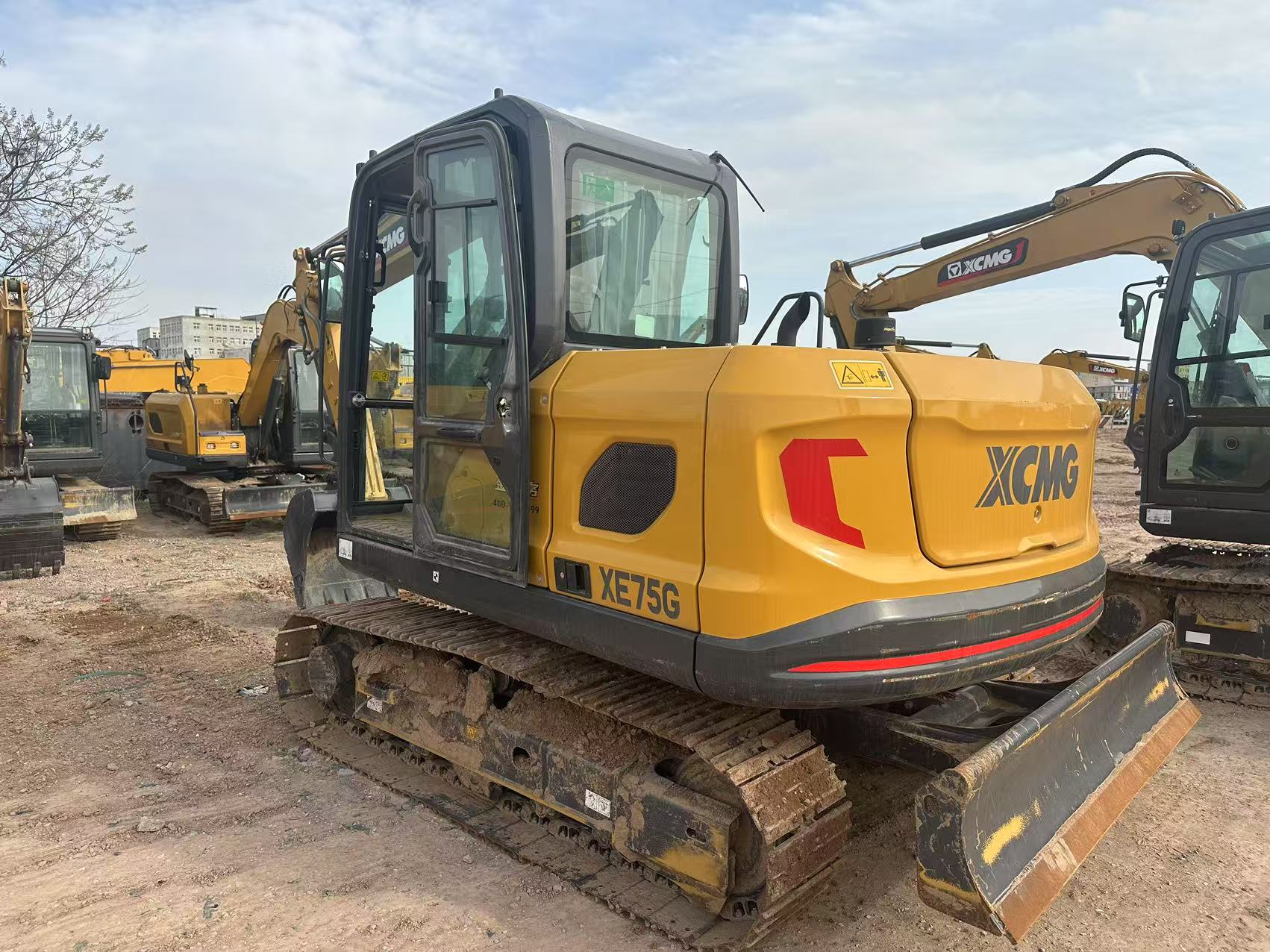 徐工XE75G履带式挖掘机