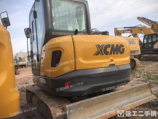 徐工XE155GA履带式挖掘机