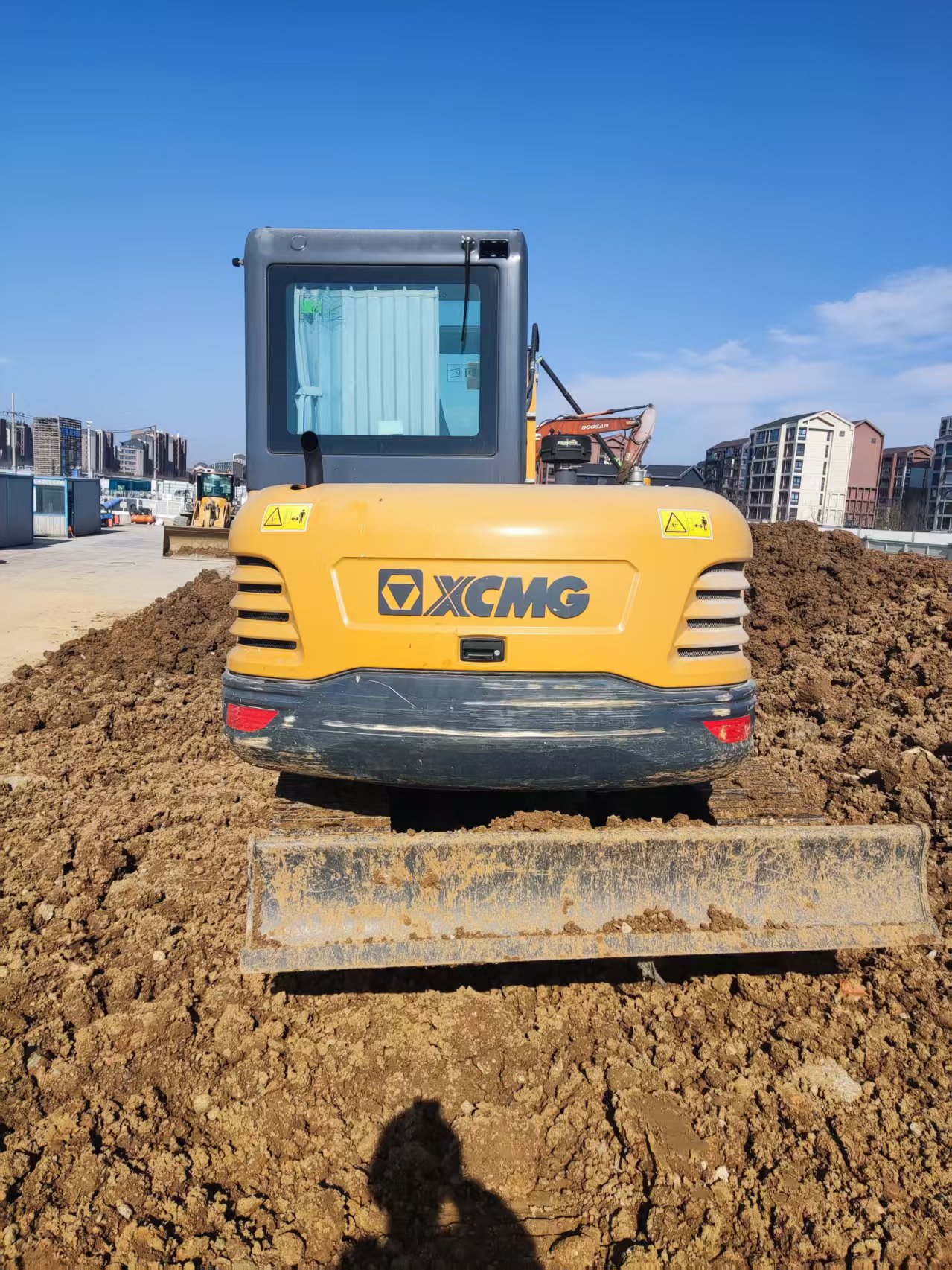 徐工XE60D履带式挖掘机