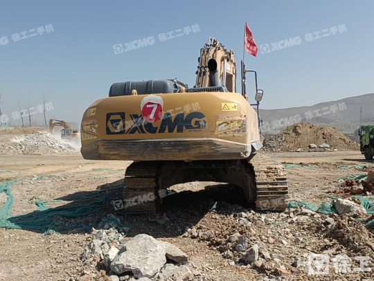 徐工XE380DK履带式挖掘机